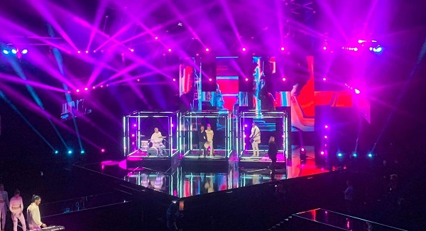 Cinstar display lights up Oslo Spektrum Arena